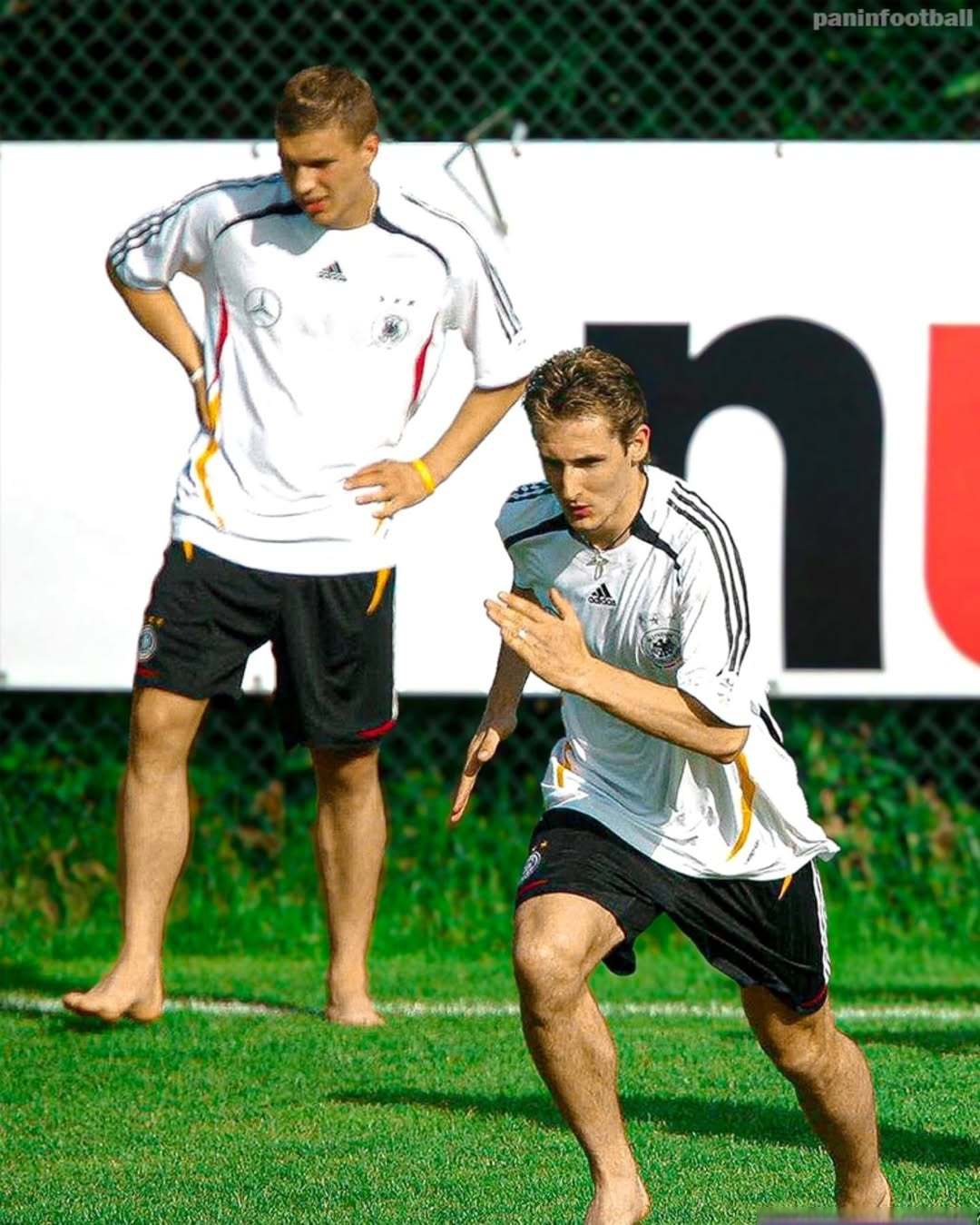 关于德国足球队再次夺取胜利，稳步前进的信息