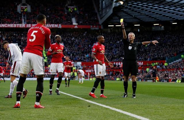 关于伯恩利客场战平奥斯菲尔德，艰难保持不败战绩的信息