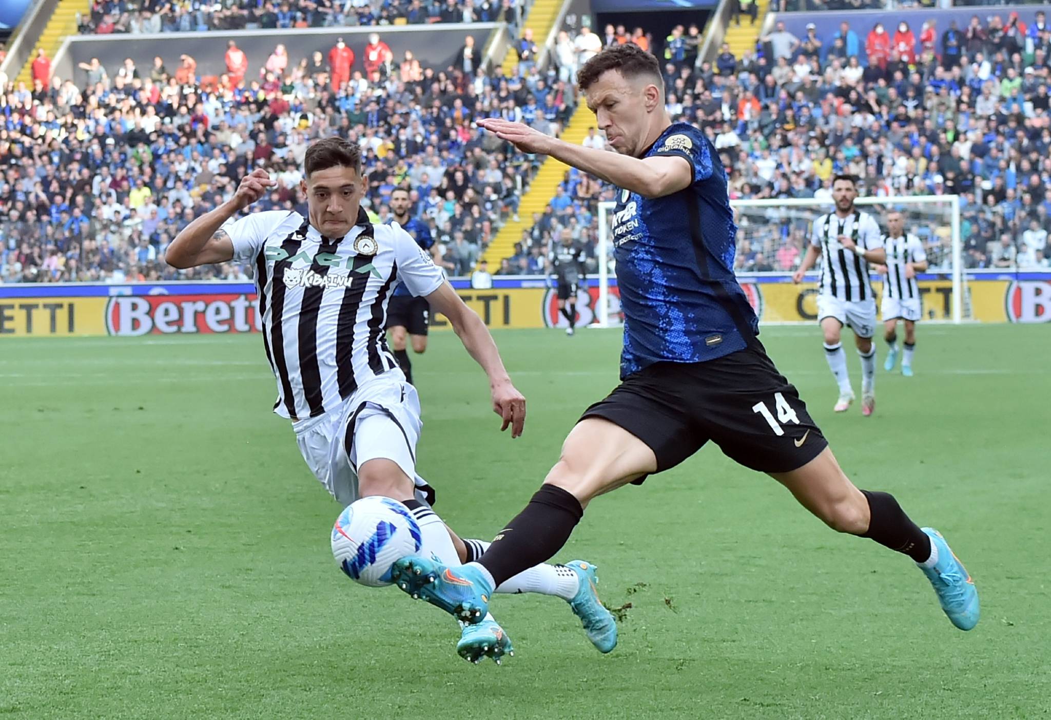 雷火电竞充值-关于威尔士队主场轻松击败阿尔巴尼亚，晋级乌迪内斯的信息