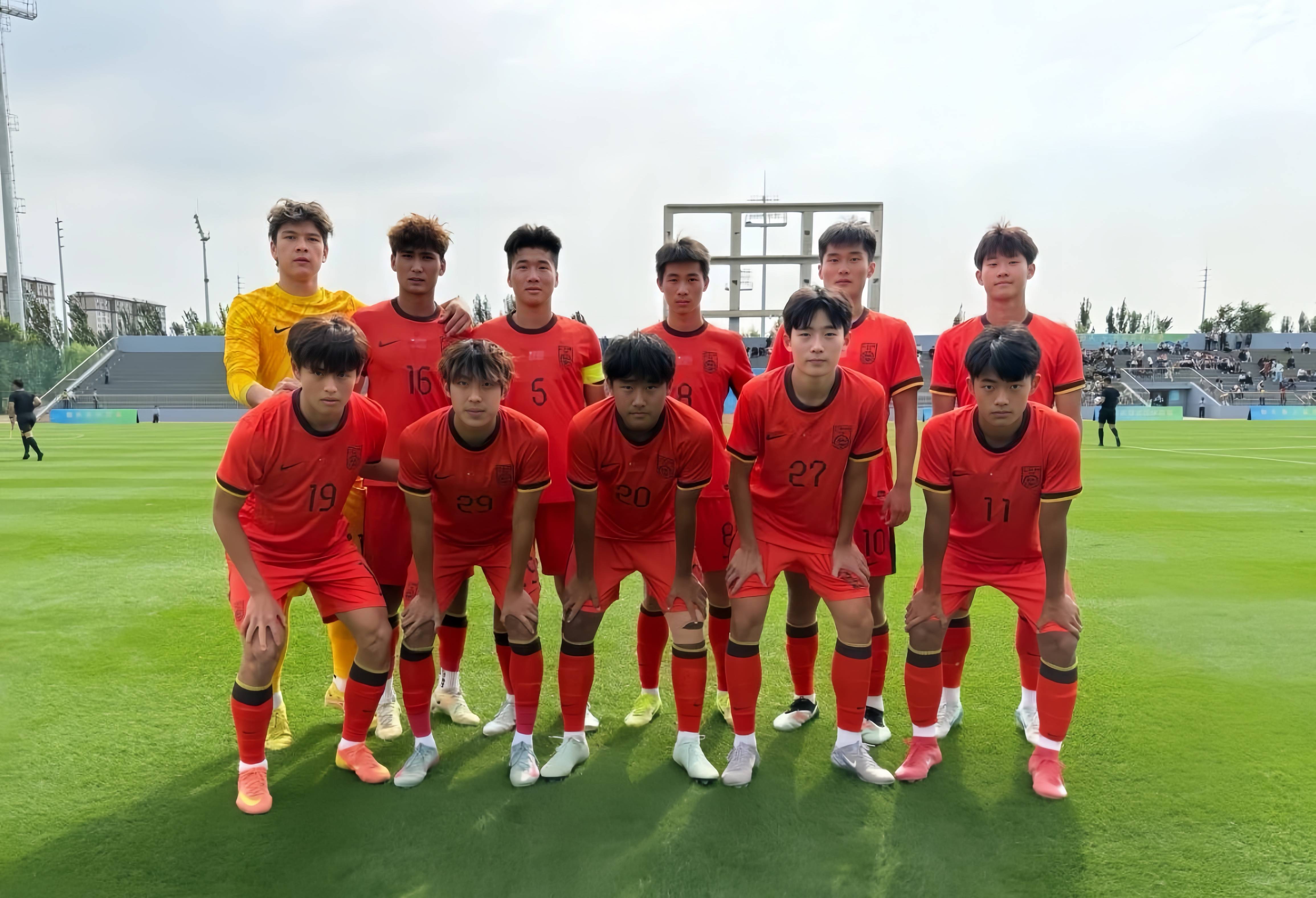 雷火电竞主播-东南亚球员备战国内联赛，展示技艺的简单介绍