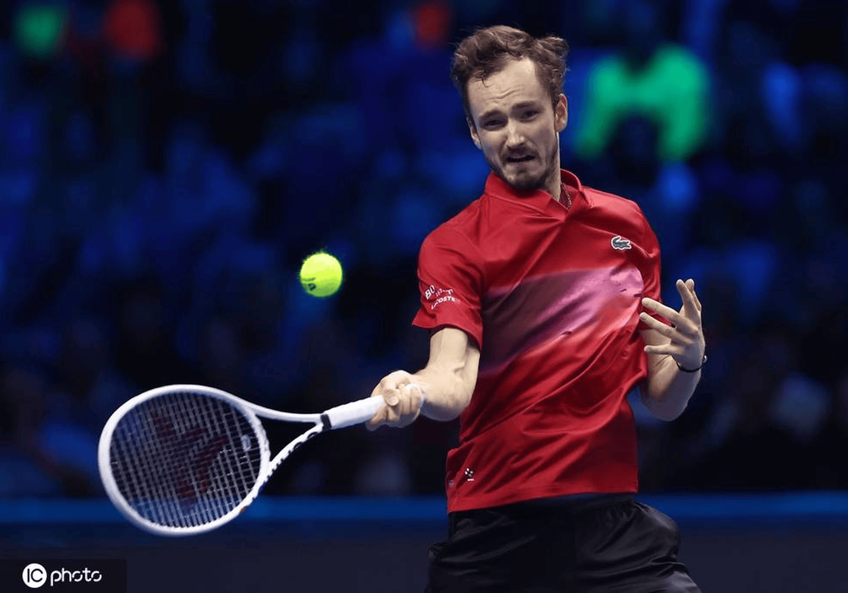 拉沃尔杯险胜年终总决赛，梅德韦杰夫高光表现的简单介绍