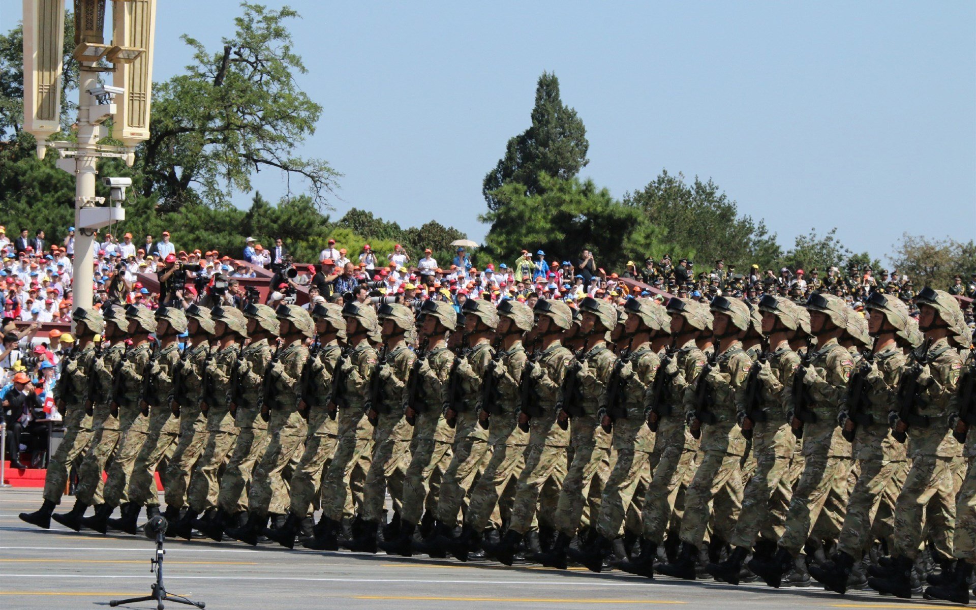 闸门破，东契奇，唯一能缝合平行宇宙裂痕的关键先生